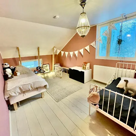 Luna With Jacuzzi فيلة *