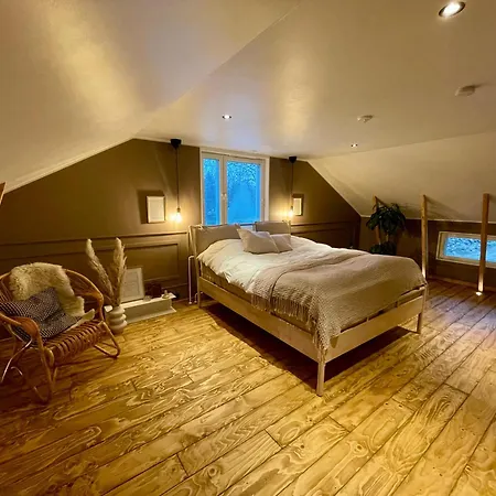 Luna With Jacuzzi Villa *