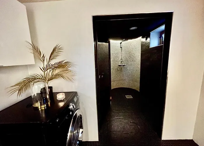 Luna With Jacuzzi Villa *