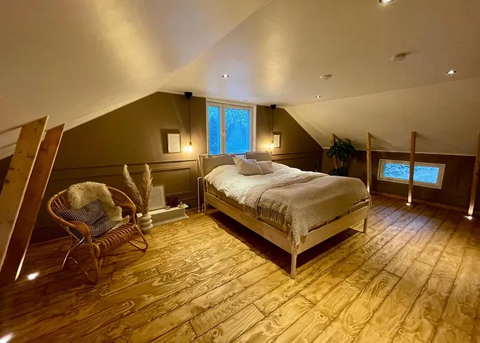 Luna With Jacuzzi فيلة *